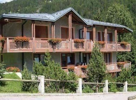 Residence Orsa Maggiore Madonna Exteriér fotografie